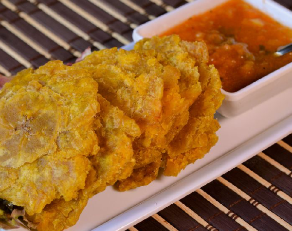 Patacón con Hogao El Llanerito