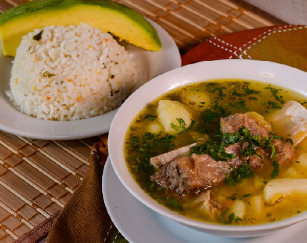 Sopa con acompañante el Llanerito